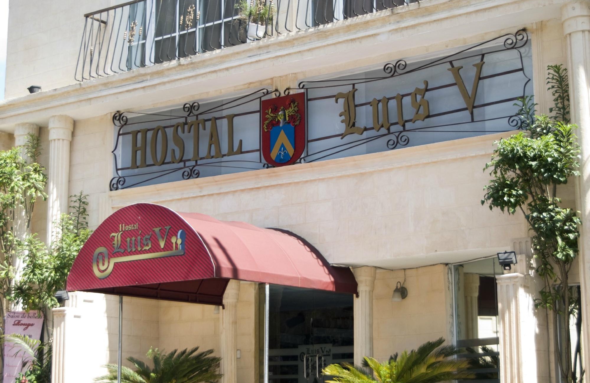 Hostal Luis V by null