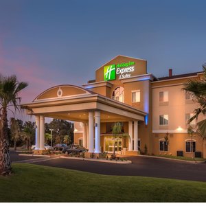 hotels in redding ca close to i5