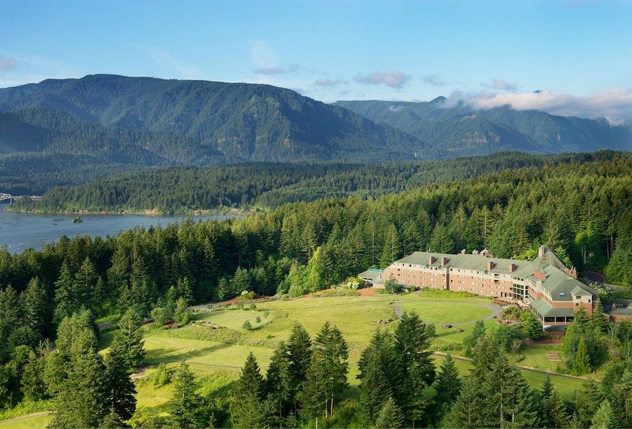 skamania lodge dining room