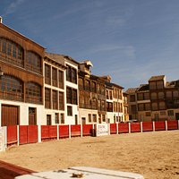 Plaza del coso con sus balconadas