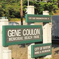Gene Coulon Memorial Beach Park