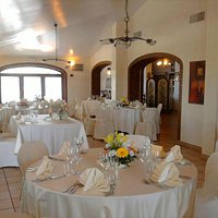 Salone allestito per un matrimonio