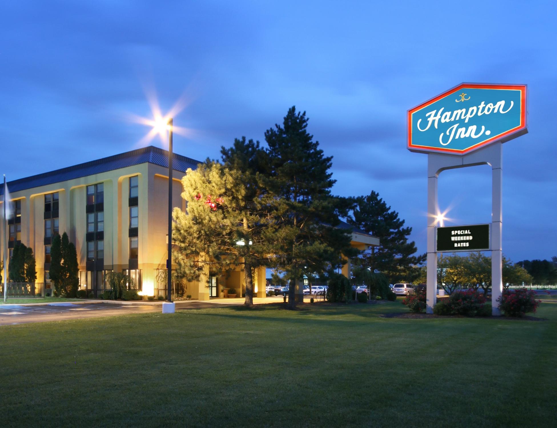 HAMPTON INN DETROIT/MADISON HEIGHTS/SOUTH TROY $93 ($̶1̶5̶1̶