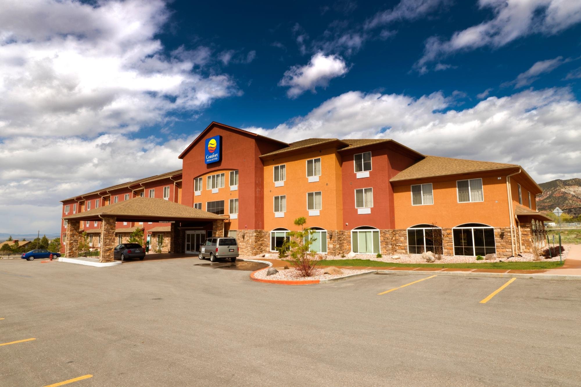 Comfort Inn & Suites