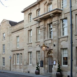 Vanbrugh House Hotel