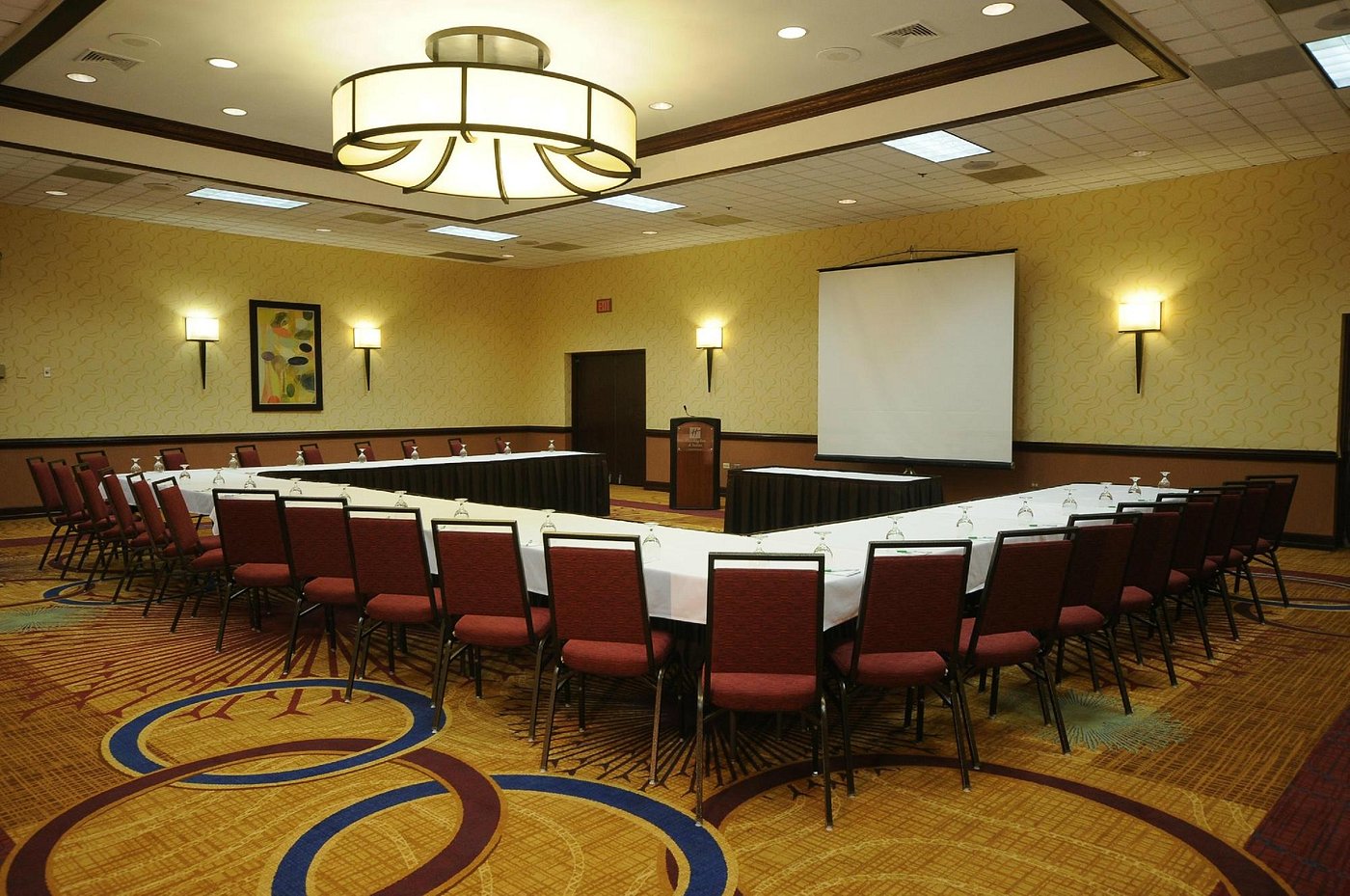 HOLIDAY INN & SUITES CHICAGO-CAROL STREAM (WHEATON), AN IHG HOTEL $119 ...