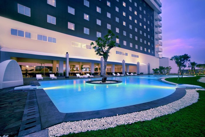 ASTON CIREBON HOTEL & CONVENTION CENTER $45 ($̶1̶5̶0̶) - Updated 2023 ...