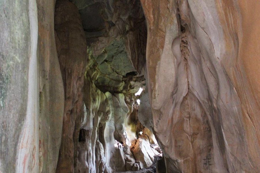 Lusi and Pha Poak Caves image