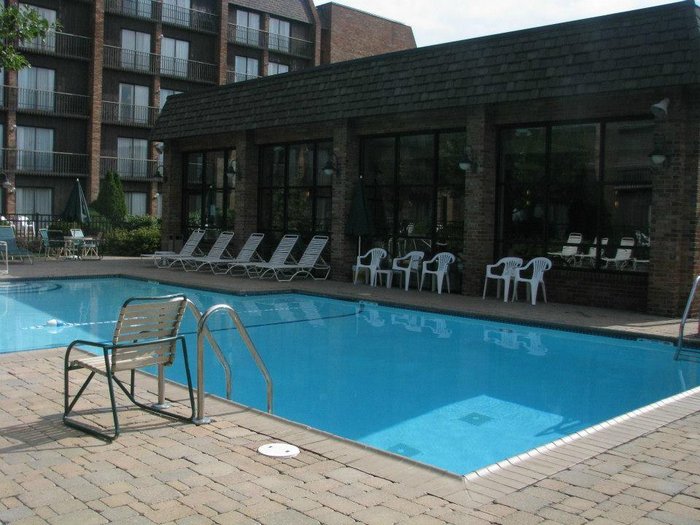 RIT Inn & Conference Center Pool: Pictures & Reviews - Tripadvisor