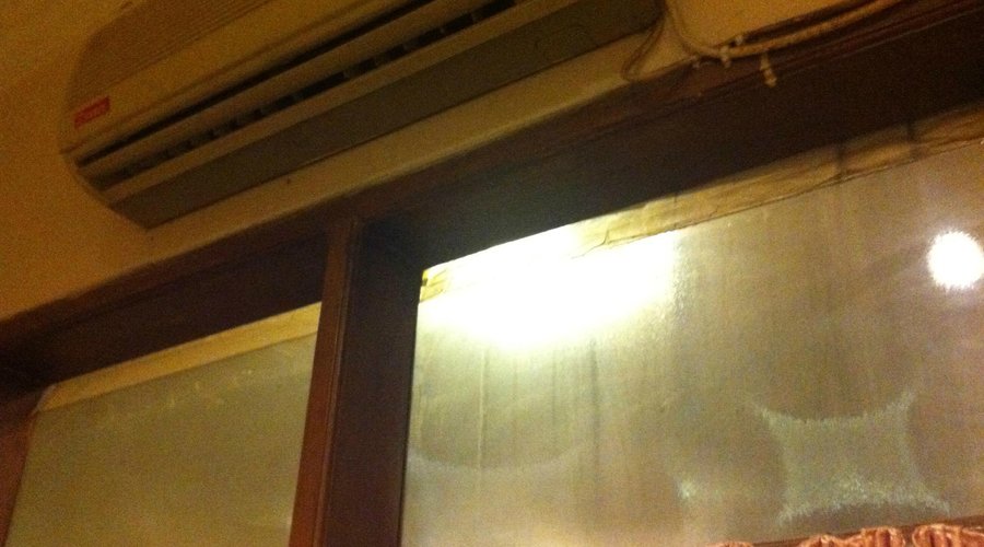 tape finished window lining
