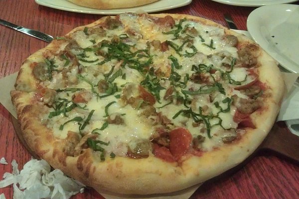 The 10 Best Pizza Places in Orlando Near Disney!