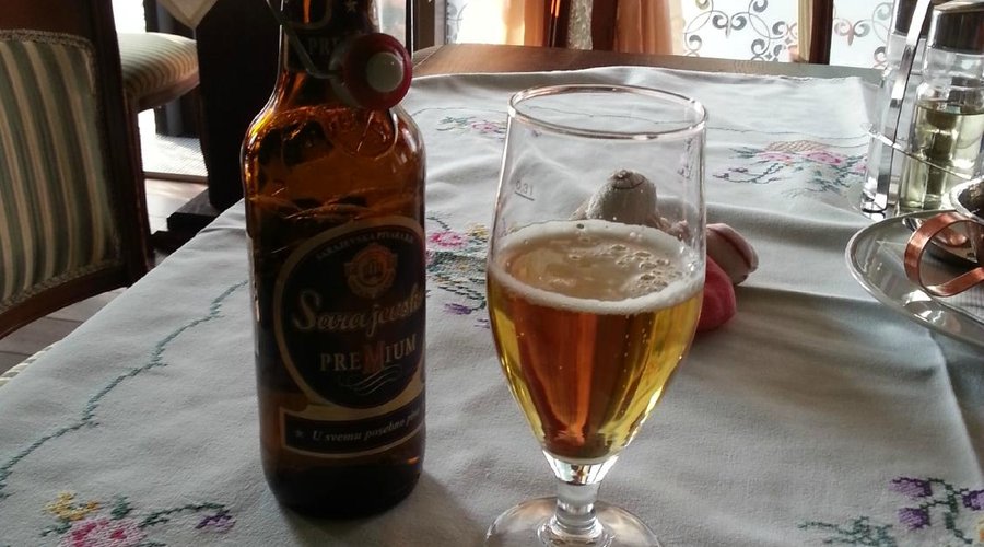 Sarajevsko premium pivo (beer)
