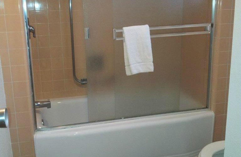 The clean washroom
