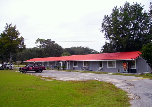 Tall Pines Motel & Trailer House image