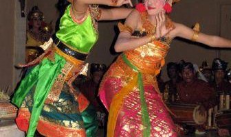 Traditional entertainment - Baliku Restaurant