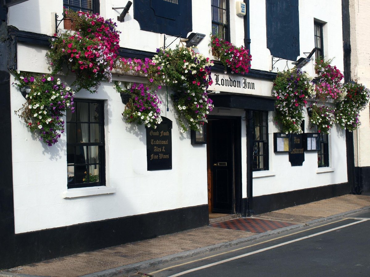 THE LONDON INN, Watchet - Restaurant Reviews, Photos & Phone Number ...