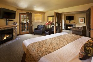 Room & Suite