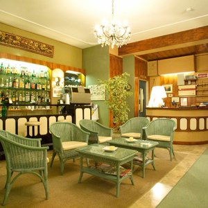 Il bar e la reception