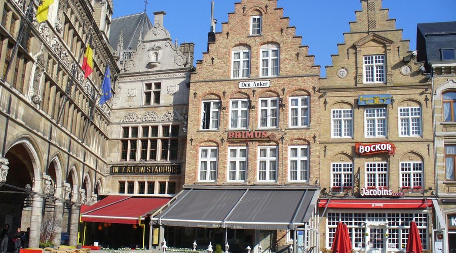 Market square
