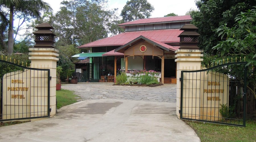 Ingang hotel Royal Park View
