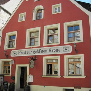 Front View of Hotel Golden Krone
