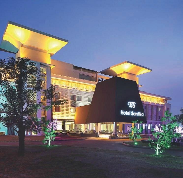 Hotel Santika Taman Mini Indonesia Indah