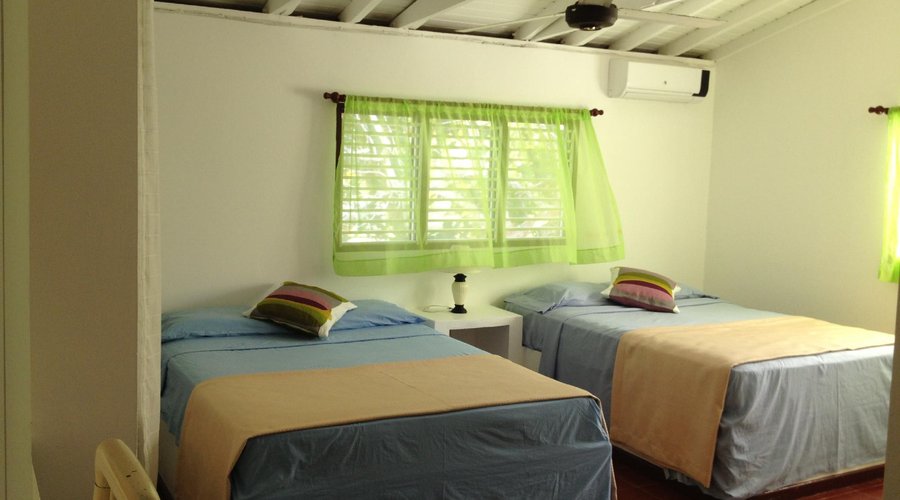 UNE AUTRE CHAMBRE
