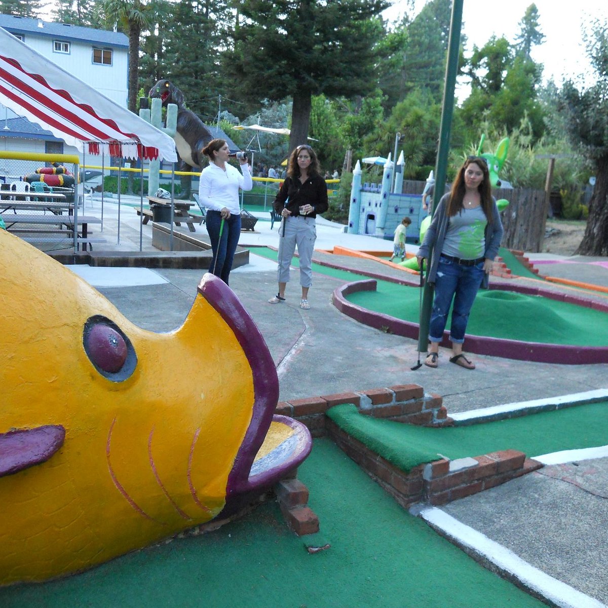 Pee Wee Golf & Arcade (Guerneville) 2022 Lo que se debe saber antes