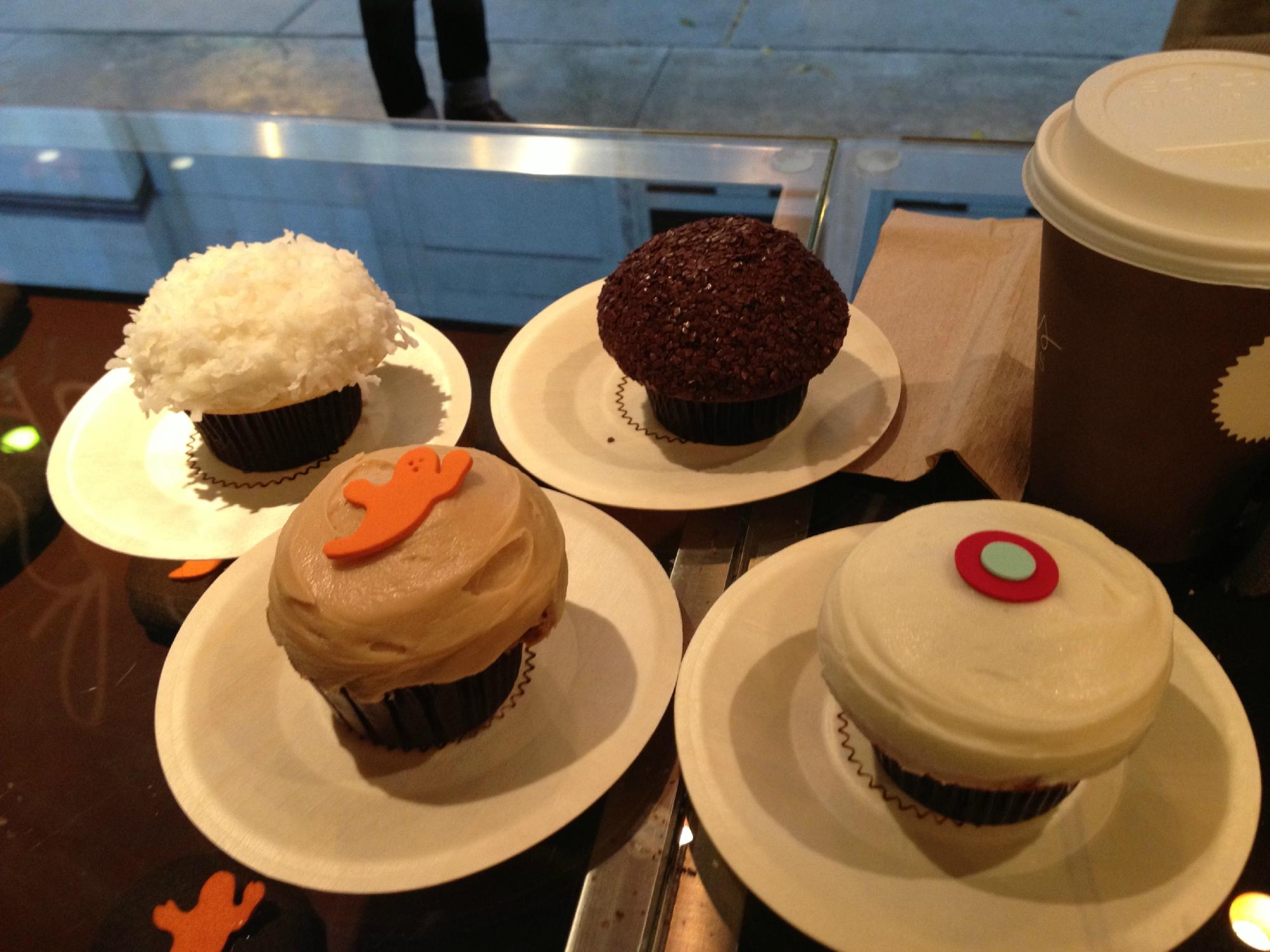 Cupcake Walking Tour in Chicago (Mar 2024)