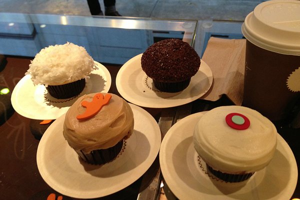 https://dynamic-media-cdn.tripadvisor.com/media/photo-o/03/50/1d/e5/sprinkles-cupcakes.jpg?w=600&h=400&s=1