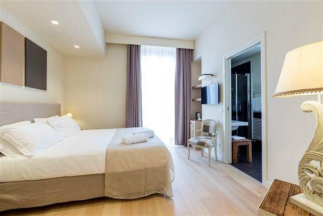 Hotel 900 Rooms: Pictures & Reviews - Tripadvisor