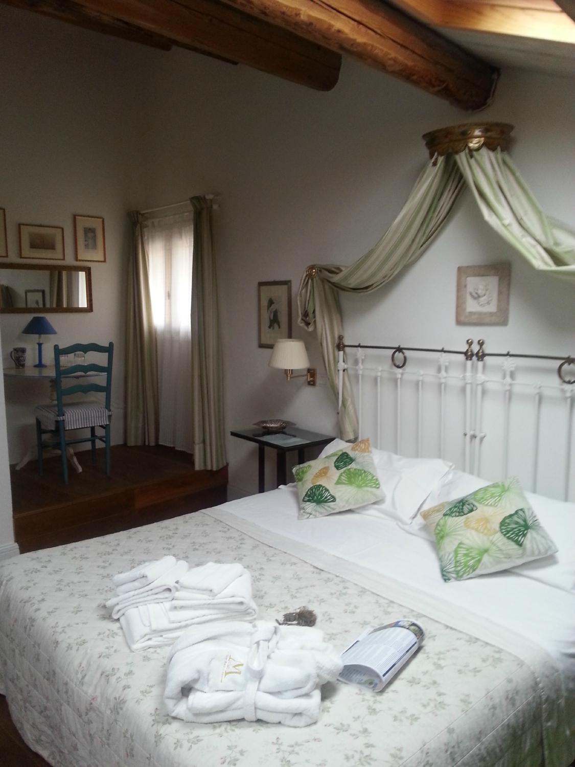 M CLUB DE LUXE B&B - Updated 2024 Prices & Hotel Reviews (Ravenna, Italy)