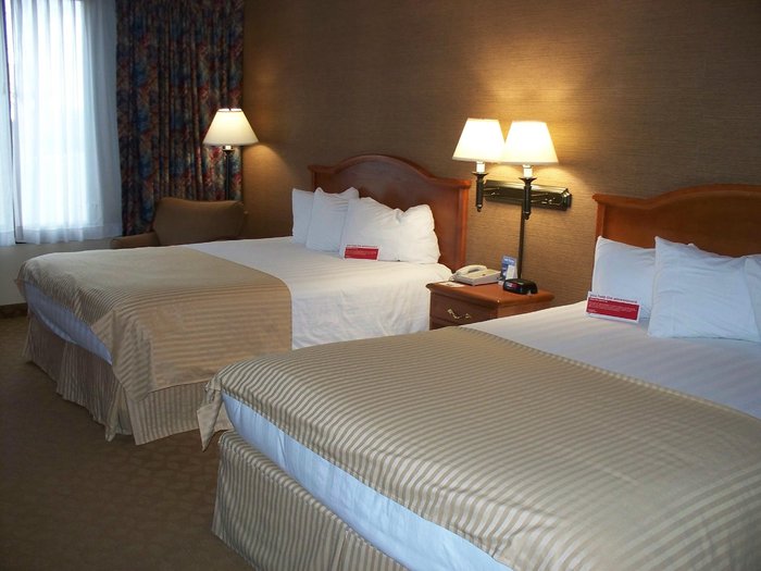 Ramada by Wyndham Watertown Bar or Lounge: Pictures & Reviews - Tripadvisor