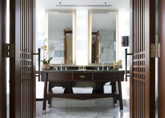 Deluxe One Bedroom Suite - Bathroom