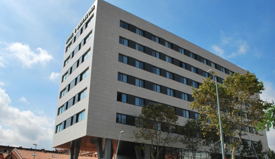 Vista exterior hotel 4 barcelona