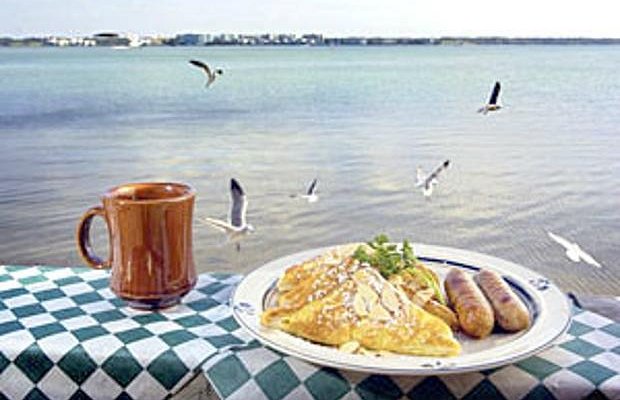 Maggie Mae's Sunrise Cafe