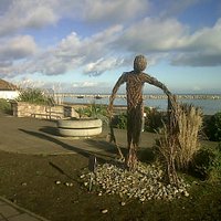 Cayley Promenade looking towards the harbour.