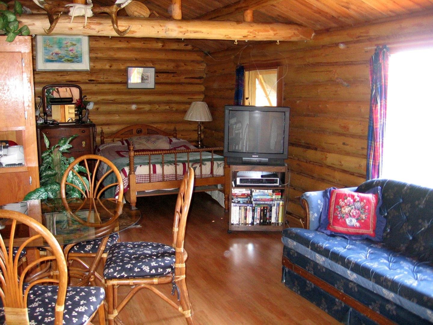 A&J B&B - UPDATED Prices, Reviews & Photos (Nimpo Lake, Chilcotin ...