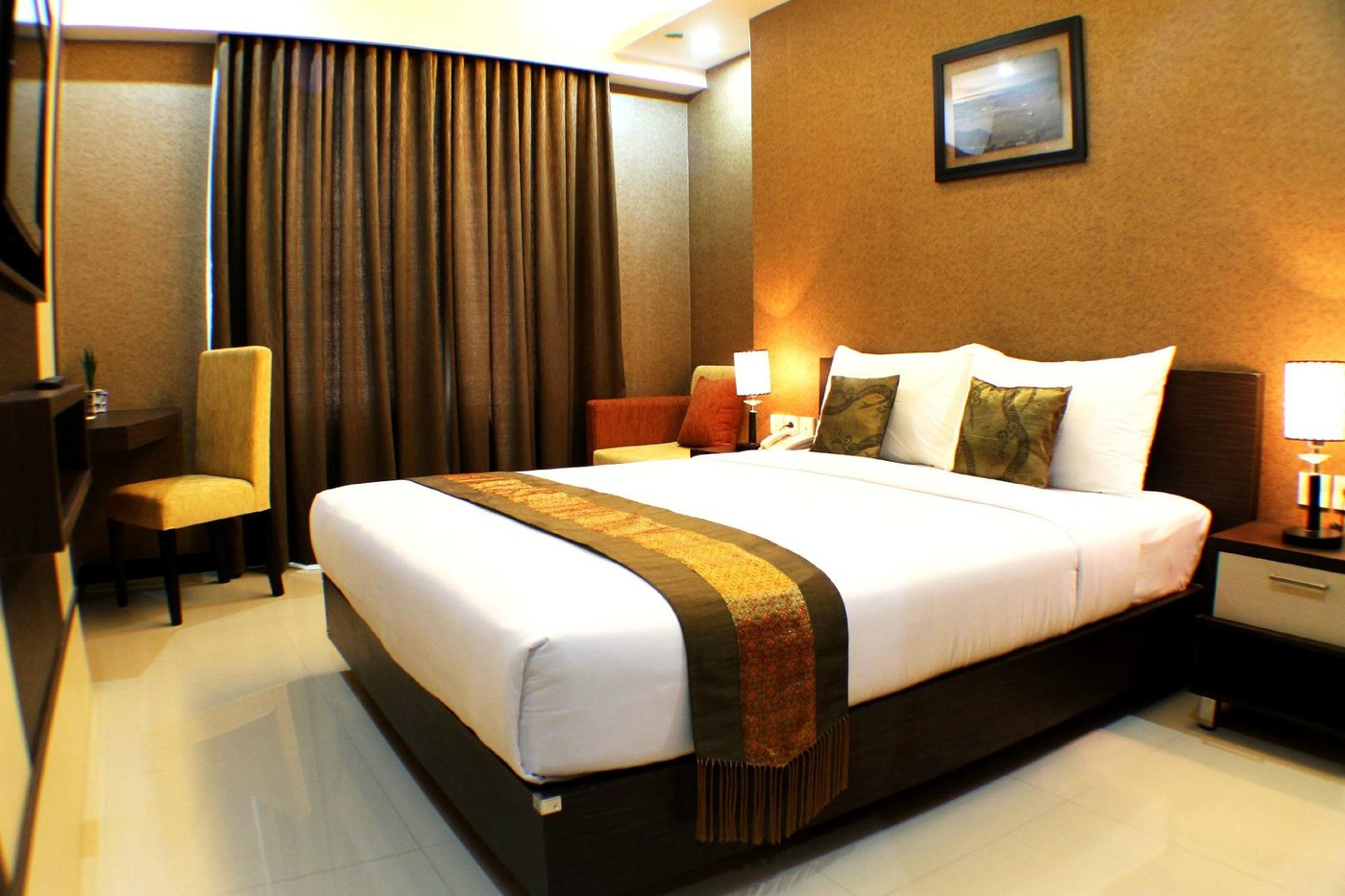 DAIMA HOTEL (Padang, Indonesia) Ulasan & Perbandingan Harga Hotel