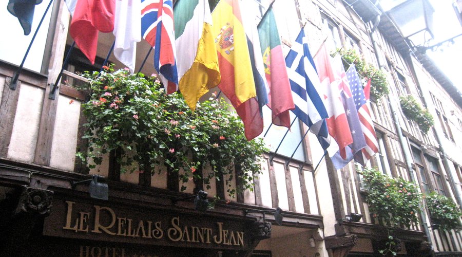 Façade de L'Hôtel Relais St Jean