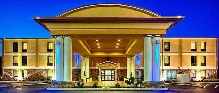 HOLIDAY INN EXPRESS CHILLICOTHE EAST, AN IHG HOTEL - Updated 2024 ...