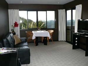 Room & Suite