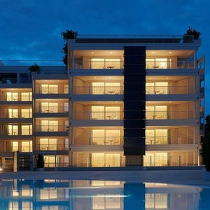 Marina Verde by night