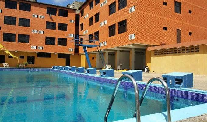 Hotel Canario Larense