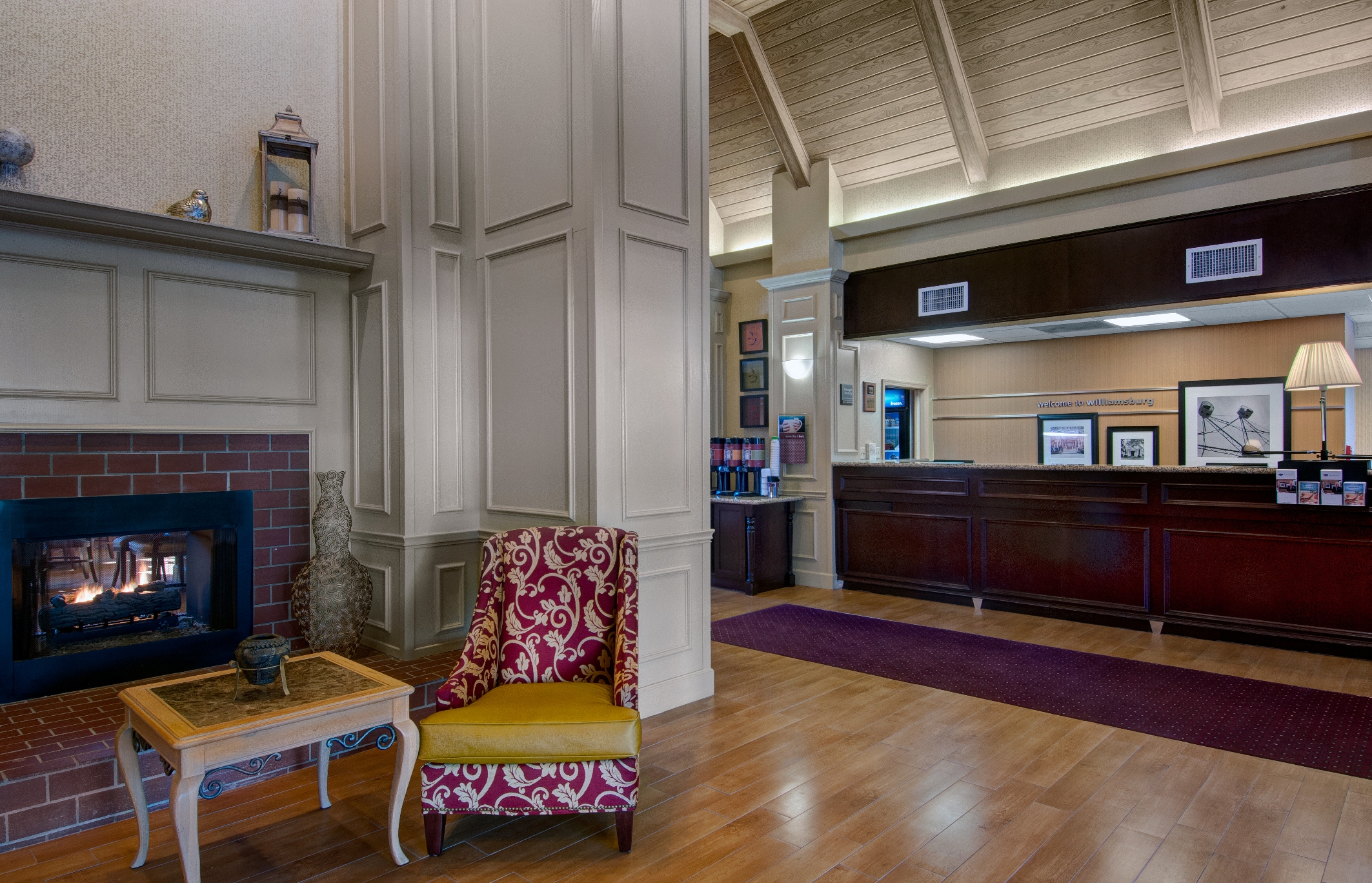 Hotel photo 11 of Hampton Inn & Suites Williamsburg-Richmond Rd..