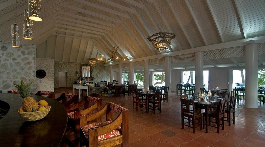 Sugar Reef Bar & Restaurant at the Beach House