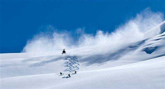 Heli-Skiing in Bella Coola, BC, Canada long sleeves men's slim fit