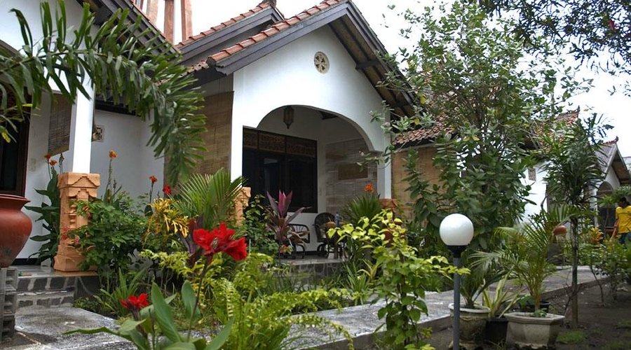                   Bungalow @ Gili Nyepi
                