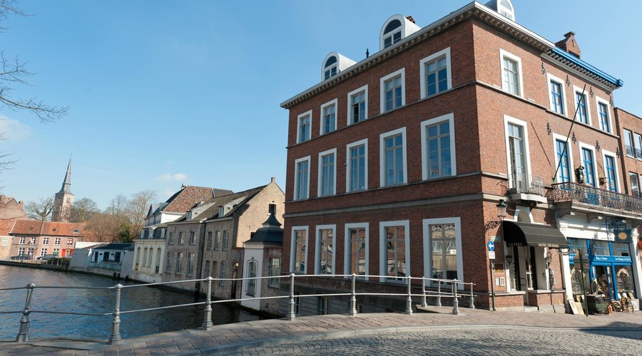 buitenaanzicht van het hotel