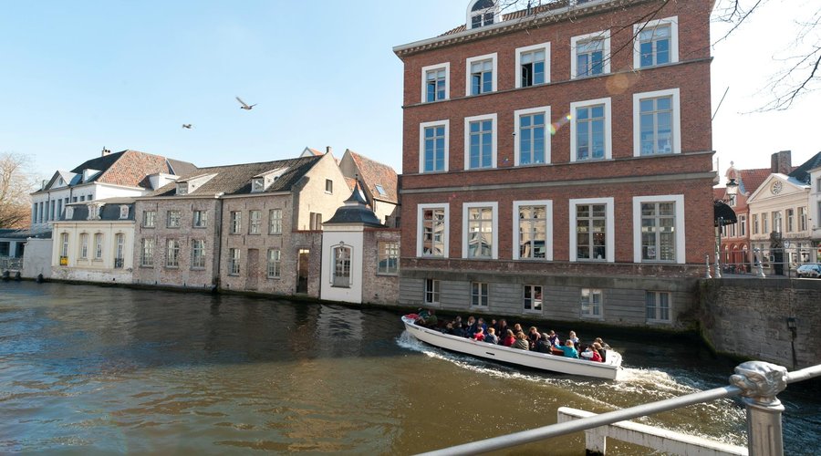 buitenaanzicht van het hotel